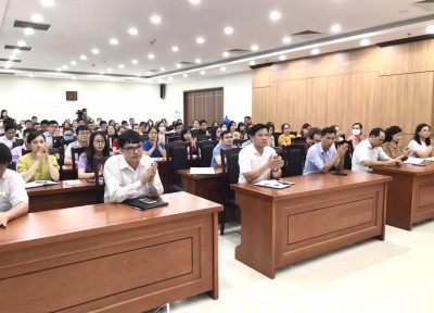 Đảng ủy khối cơ quan và doanh nghiệp tỉnh khai mạc lớp bồi dưỡng Lý luận chính trị cho Đảng viên mới (Lớp 3/2022)